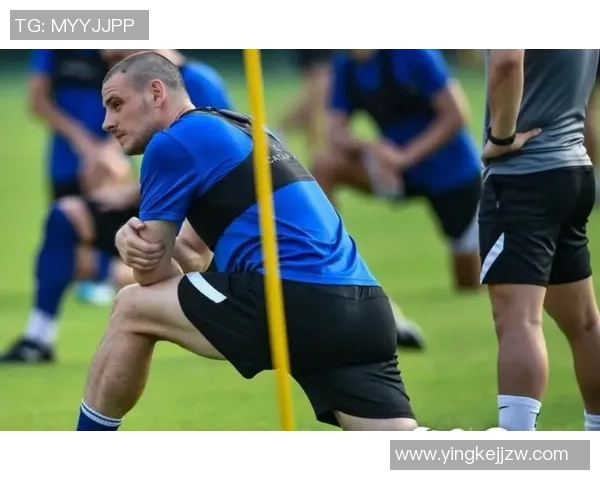 足球焦点：成都足球队的团队协作探讨